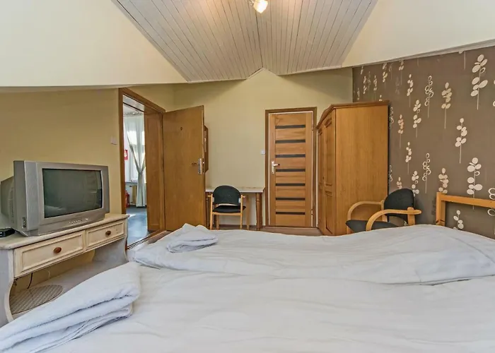 Bed & Breakfast Karat Ii *