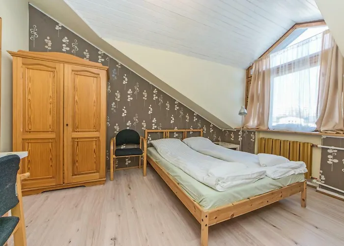 Bed & Breakfast Karat Ii