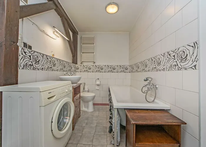 Bed & Breakfast Karat Ii